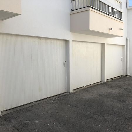 Duplex Centre Ville - 50M De La Plage - Clim - Garage - Netflix Le Grau-du-Roi Habitación foto