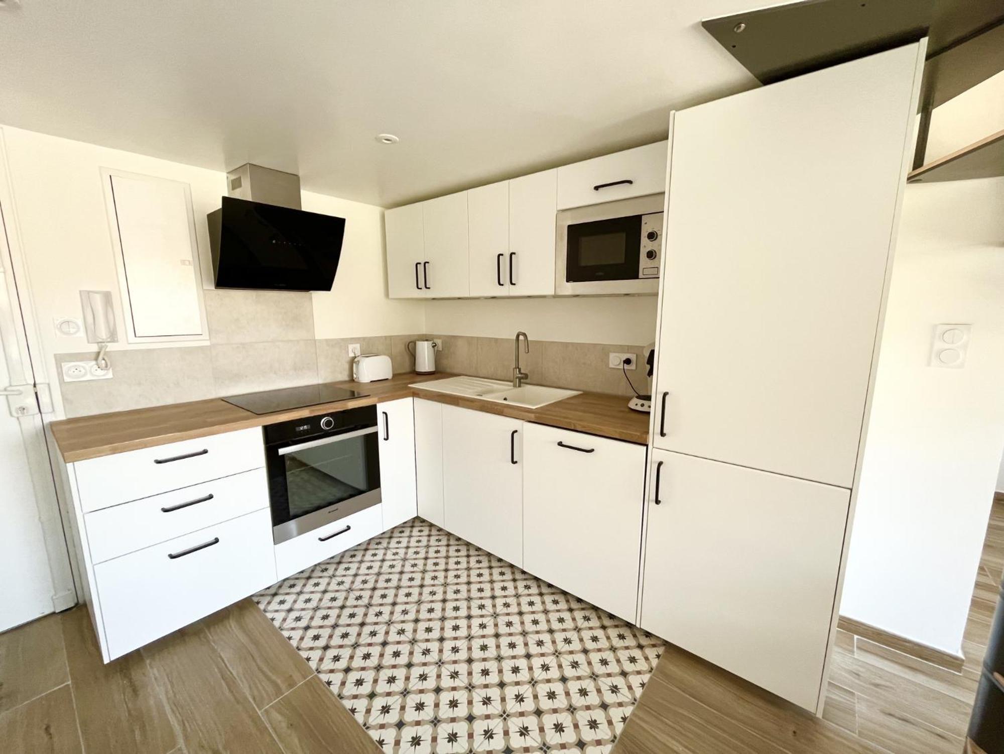 Duplex Centre Ville - 50M De La Plage - Clim - Garage - Netflix Le Grau-du-Roi Habitación foto